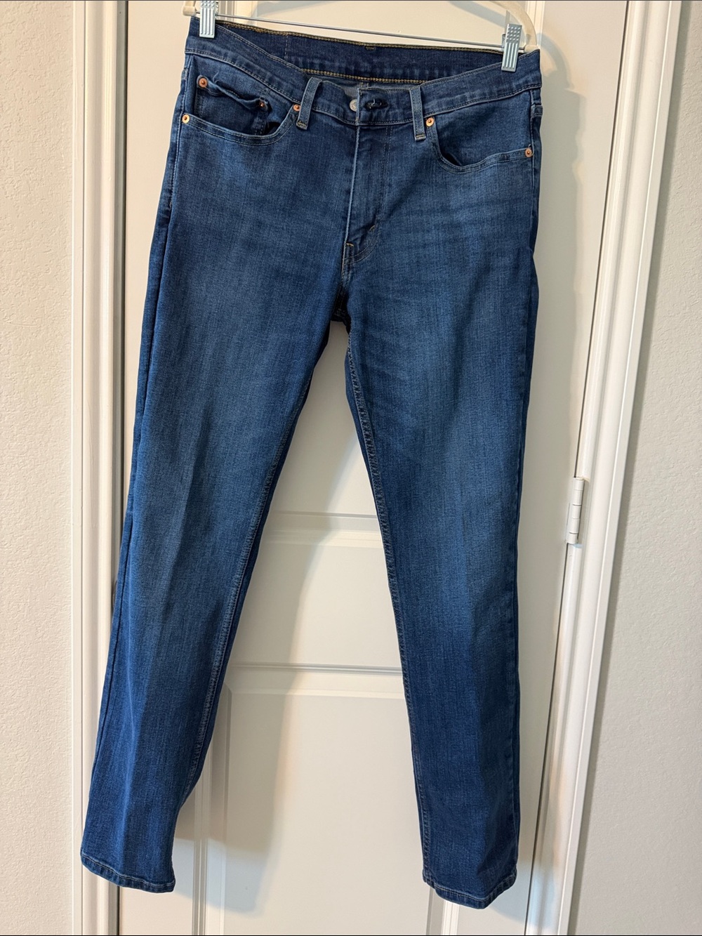 Levi's Slim Men's Jeans in Dark Blue Denim